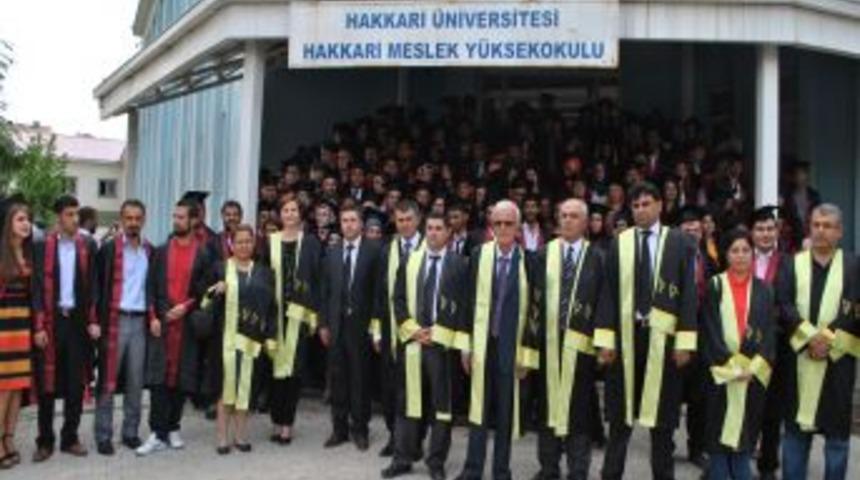 Hakkari &Uuml;niversitesi 4. Mezunlarını Verdi