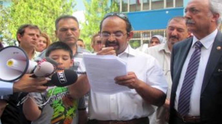 "&Uuml;lk&uuml; İlk&ouml;ğretim Okulu&rsquo;nu Yok Etmekten Başka &Ccedil;areler Olmalı"