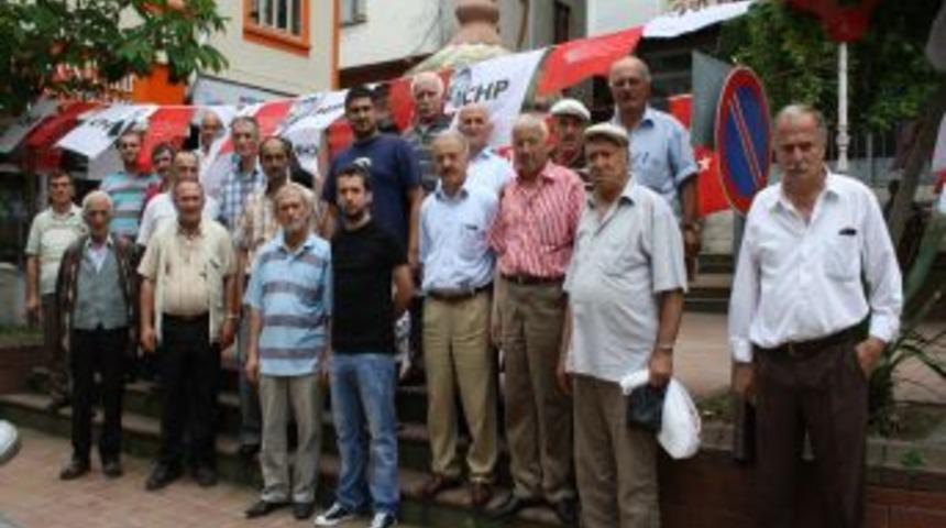 Vakfıkebir&rsquo;de Tutuklu CHP'li Milletvekilleri I&ccedil;in Imza Kampanyası