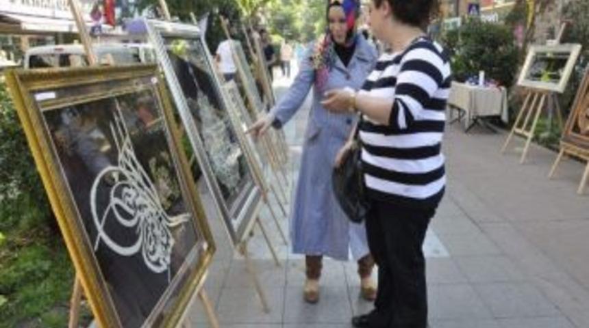 Y&uuml;r&uuml;y&uuml;ş Yolu'nda Hat Sergisi