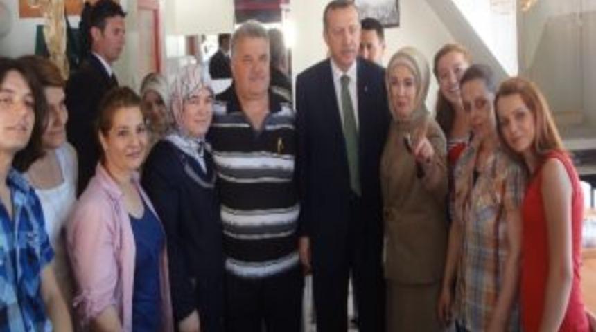 Başbakan Erdoğan "dolma" Molası Verdi