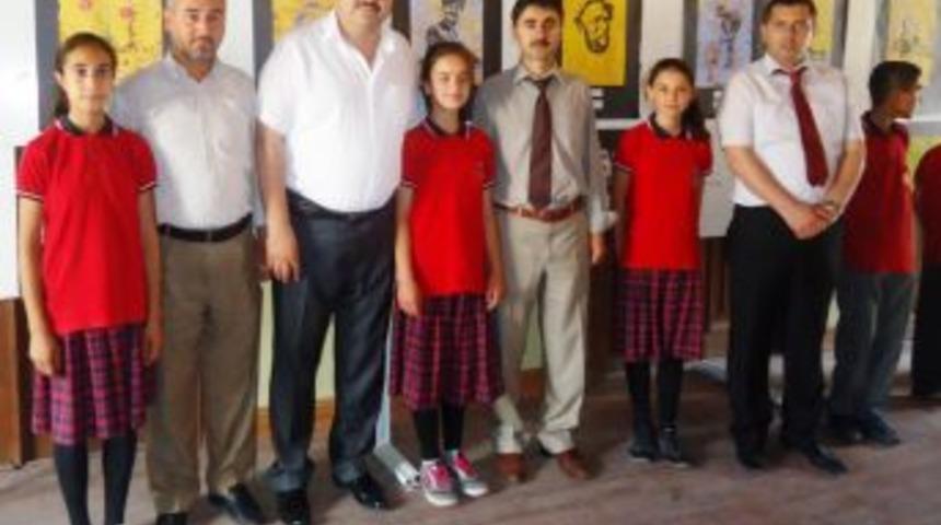 Ebru Sergisi'nin A&ccedil;ılış Kurdelesini 5 Kaymakam Birlikte Kesti