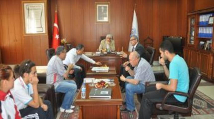 T&uuml;rkiye Şampiyonu Olan 'Sorgun 12 Dev Adam' &Ouml;d&uuml;llendirildi