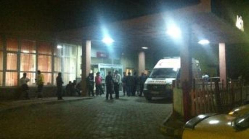 Şemdinli'de K&ouml;yl&uuml;lere Silahlı Saldırı: 3 Yaralı