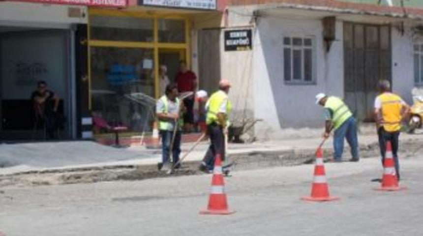 Şark&ouml;y&rsquo;de Yol Bakım &Ccedil;alışmaları Hızlandı