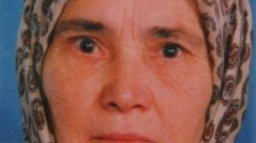 Ihlamur Ağacından D&uuml;şen Yaşlı Kadın &Ouml;ld&uuml;