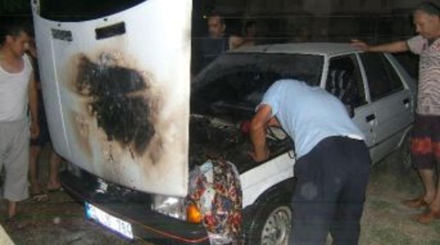 Park Halindeki Otomobil Yandı