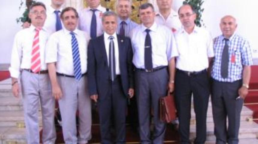 Salihli'deki Sivil Toplum Kuruluşları, TBMM'ye Eğitim Raporu Sundu