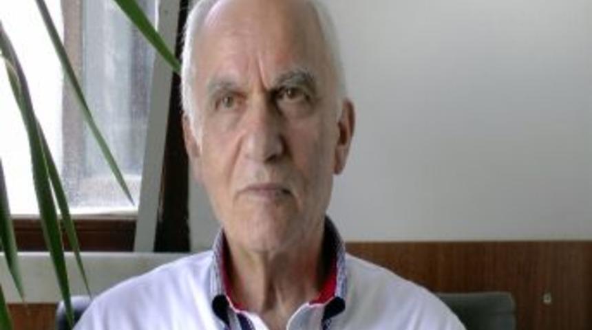 Eski Dışişleri Bakanı Yakış Oxford Yolcusu