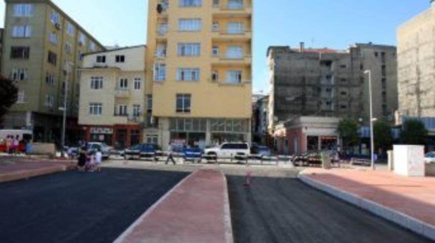 Yeni Kavşağın &Ccedil;evresine Ihlamur Ağa&ccedil;ları Dikilecek