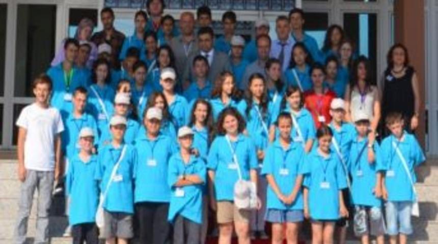 &Ouml;ğrencilerden Rekt&ouml;re Ziyaret