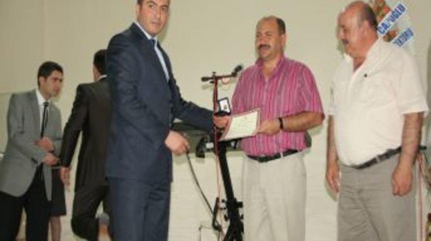 Kızılay Kan Merkezi Bağış&ccedil;ılarını &Ouml;d&uuml;llendirdi