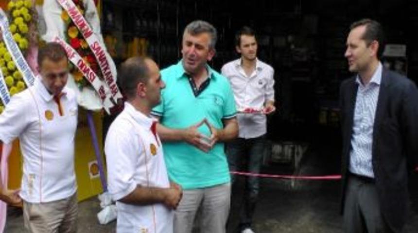 Shell Yağları Yetkili Satış Noktası T&ouml;renle A&ccedil;ıldı