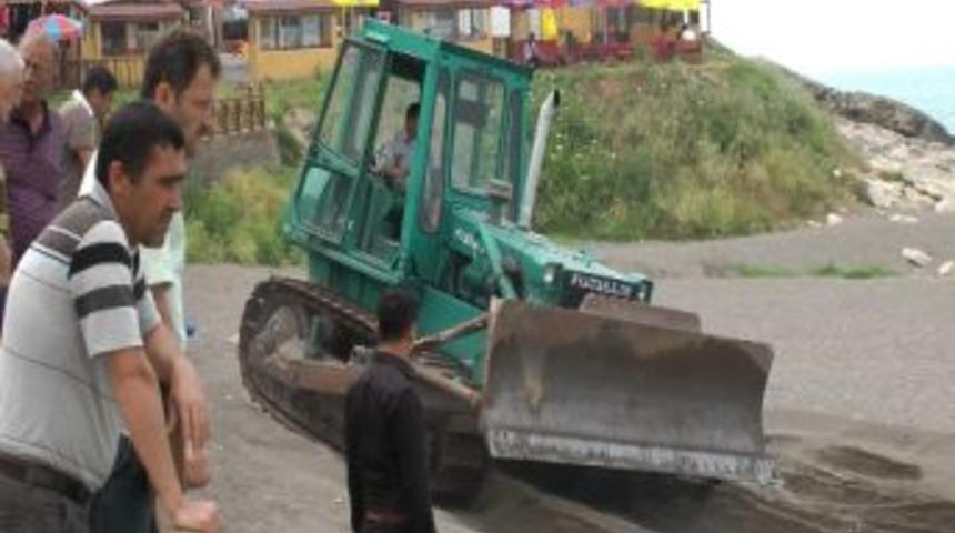 Ak&ccedil;akoca'da Kumsallara D&uuml;zenleme
