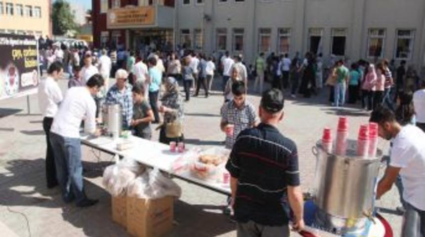 LYS Adaylarına &Uuml;cretsiz &Ccedil;ay Ve &Ccedil;orba