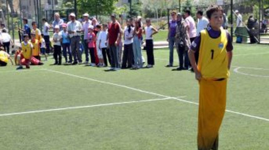 &Ccedil;ocuklar, Geleneksel Oyunlarda Yarıştı