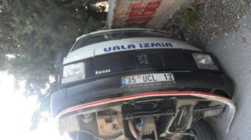 Urla'da Trafik Kazası: 2 Yaralı