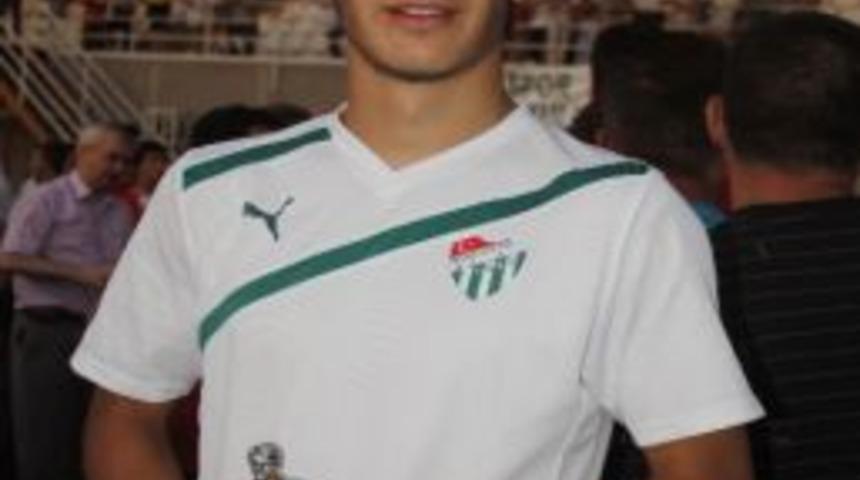 Bursaspor'da Yeni Bir Yıldız Doğuyor