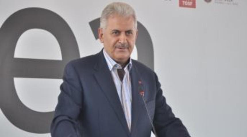 Bakan Yıldırım: "siyasetle Hizmeti Karıştırmayalım"