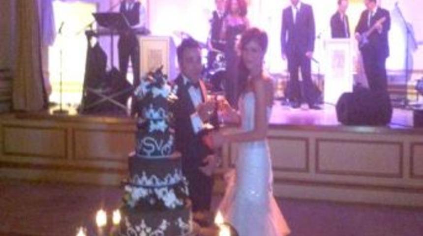 Trabzonsporlu Volkan Şen Abd&rsquo;de D&uuml;nya Evine Girdi