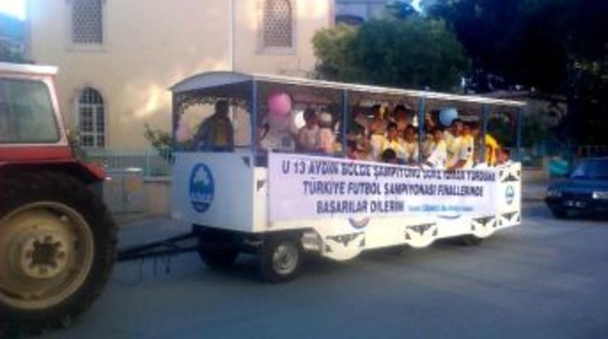 T&uuml;rkiye Finallerine Gidecek S&ouml;ke İdmanyurdu&rsquo;ndan Şehir Turu