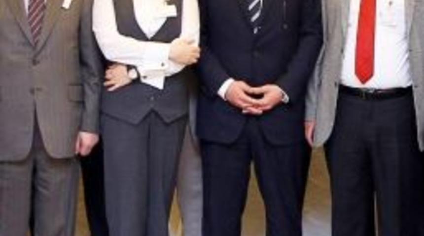 Denizli Belediyespor Ulusal Kul&uuml;p Lisansı Aldı