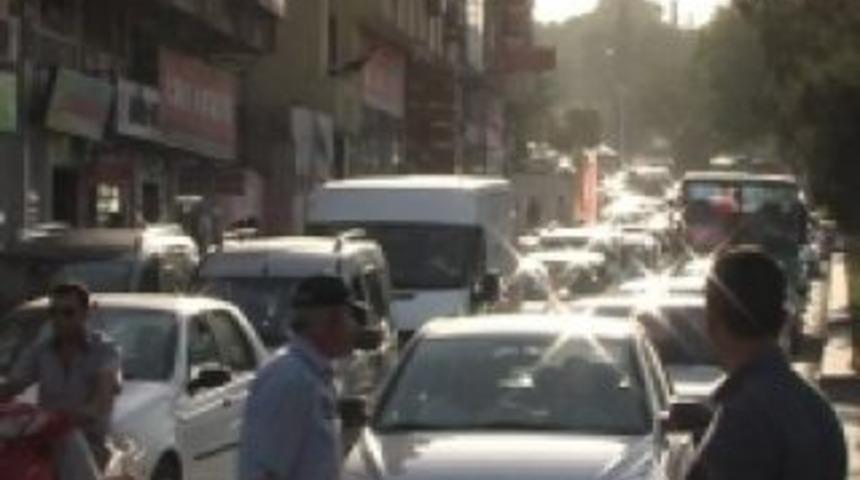 Şanlıurfa&rsquo;da trafik keşmekeşliği