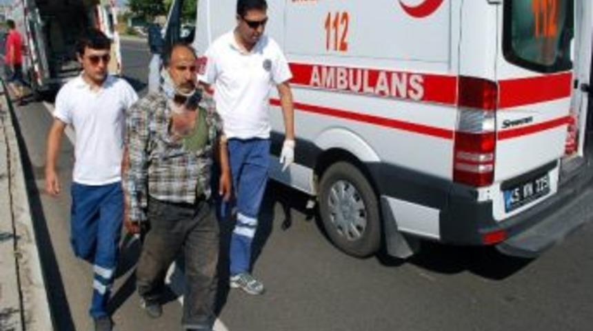 Salihli'de Trafik Kazası: 3 Yaralı