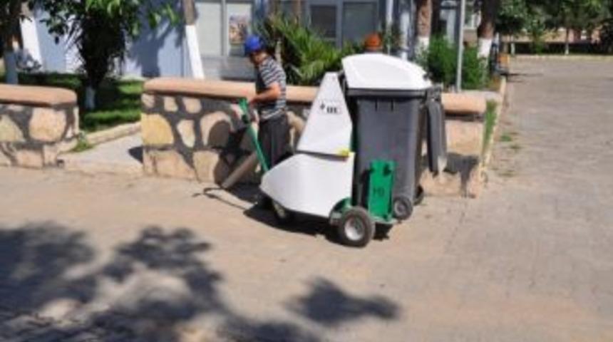 Biga Belediyesi Vakumlu Yol S&uuml;p&uuml;rme Makinesi Aldı