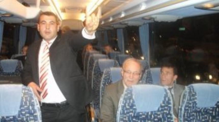 Kızının Doğum G&uuml;n&uuml;nde Trafik Kazası Kurbanı Oldu