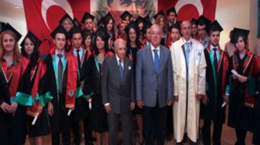 Uludağ &Uuml;niversitesi Hukuk Fak&uuml;ltesi Ilk Mezunlarını Uğurladı