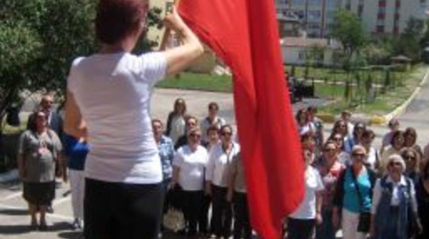 Nene Hatun Mezunu &Ouml;ğretmenler, 40 Yıl Sonra Bir Araya Geldi