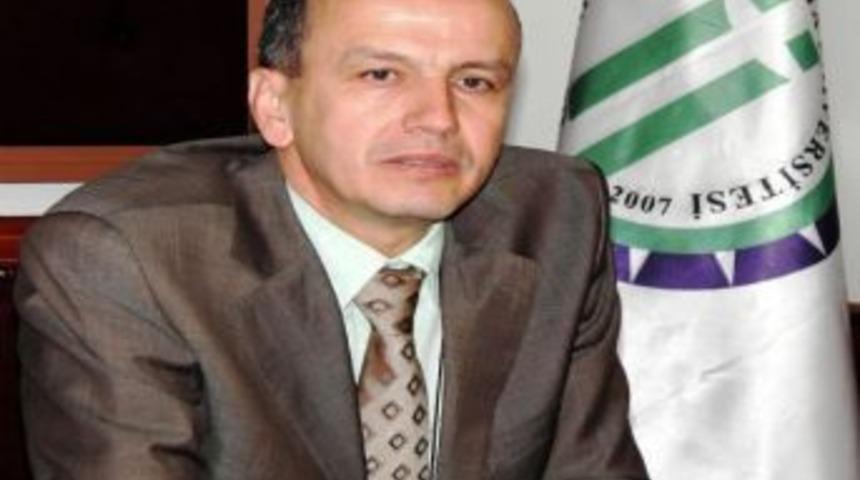 Korkutata &Uuml;niversitesi Rekt&ouml;r&uuml;, Kimliksiz &Ouml;ğrencileri LYS'de Mağdur Etmedi