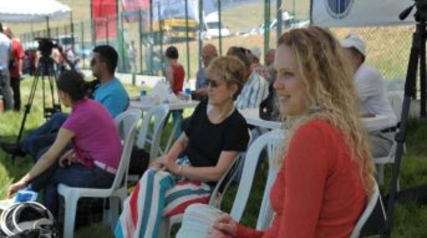 22. Karap&uuml;r&ccedil;ek Yağlı G&uuml;reşlerinde Pehlivanlar Er Meydanına İndi