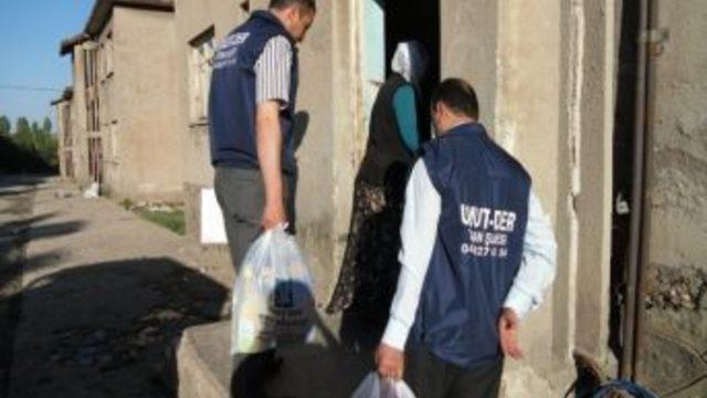 Umut-der Muhtaçları Sevindirmeye Devam Ediyor