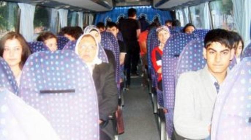 Burhaniye&rsquo;de Sınavcı &Ouml;ğrencilere Kaymakam Desteği