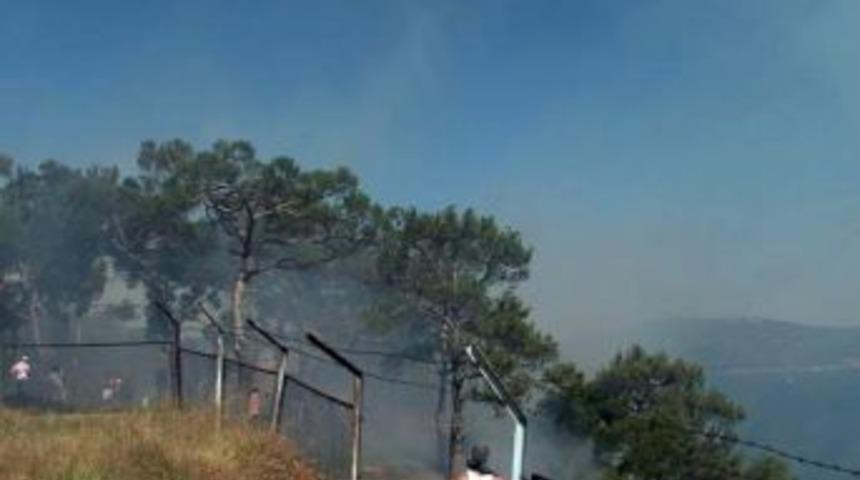 Heybeliada&rsquo;daki Yangın Kontrol Altına Alındı