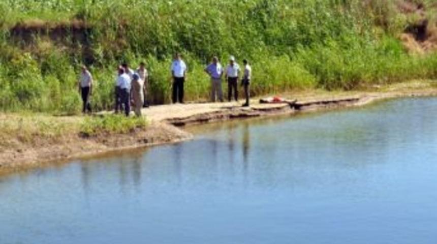 G&ouml;lete Giren &Ccedil;ocuk Boğuldu