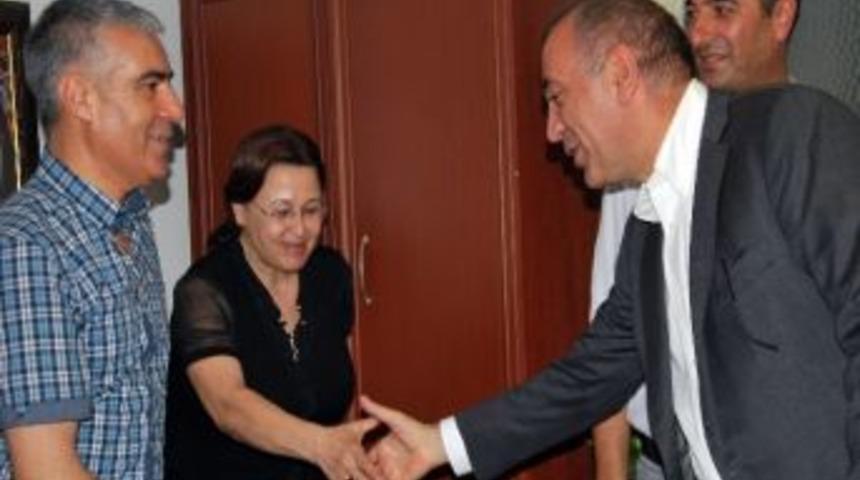 G&uuml;rsel Tekin: "g&uuml;len'e &Ccedil;ağrı Meydan Okumadır"