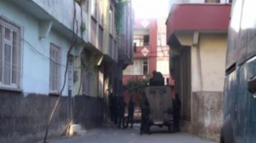 Gaziantep'te El Kaide Operasyonu: 7 G&ouml;zaltı