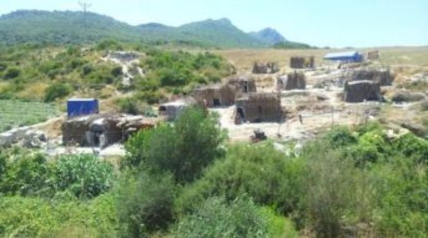 &Ccedil;adırda Takdire Milli Eğitim M&uuml;d&uuml;r&uuml;nden Hediye