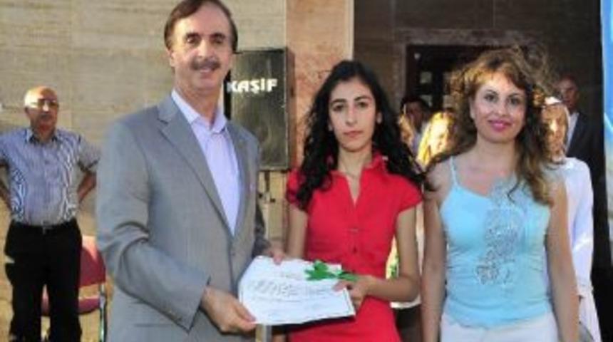 Yıl-mek Meslek Sahibi Yapıyor