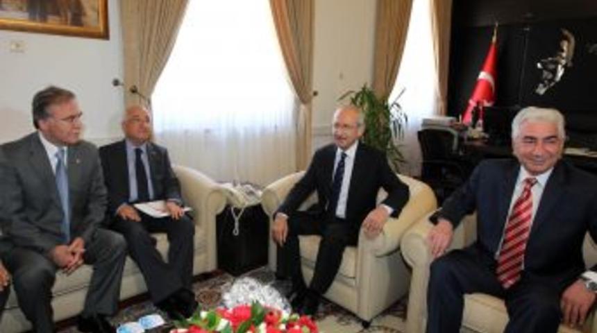 Anayasa Uzlaşma Komisyonu'ndan Kılı&ccedil;daroğlu'na Ziyaret