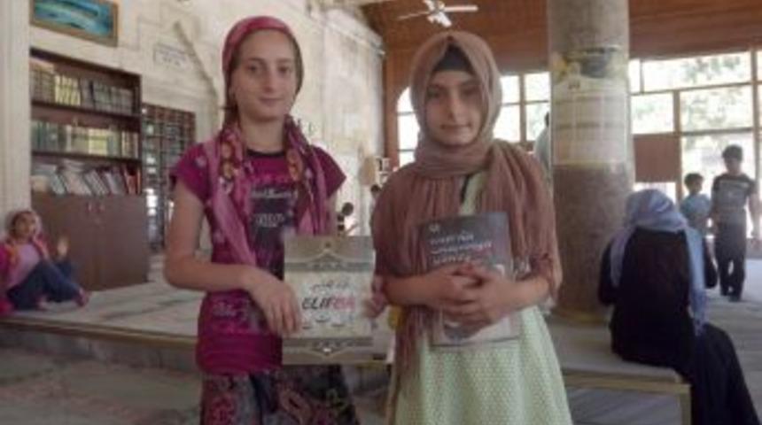 &Ccedil;orlu&rsquo;da &Ouml;ğrenciler Kur'an &Ouml;ğrenmeye Başladı