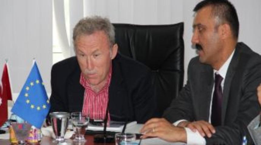 Enerji Bakanı Yardımcısı Sedaş’ın Düzce’deki Çalışmaları Hakkında Bilgi Aldı