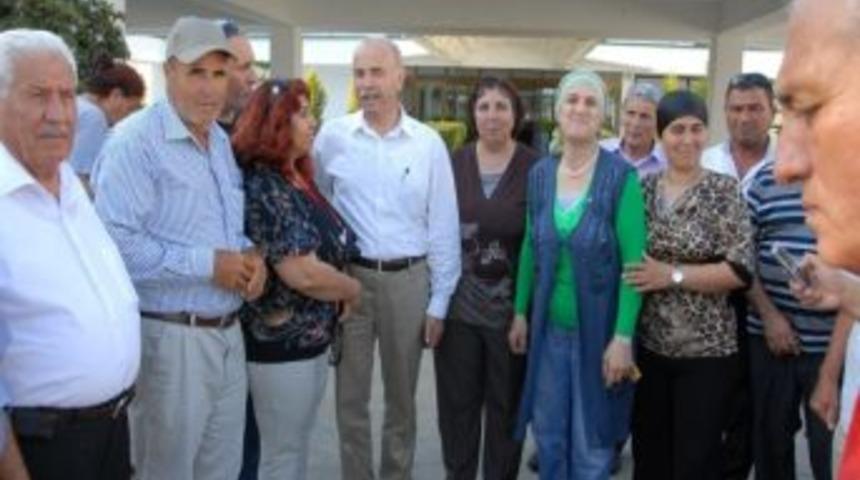 Dalamanlılar Adliye İ&ccedil;in Ak Parti&rsquo;li Boğa&rsquo;yı Havaalanda Karşıladı