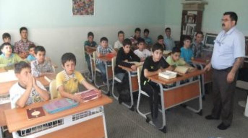 K&uuml;tahya'da Yaz Kur'an Kursları Başladı