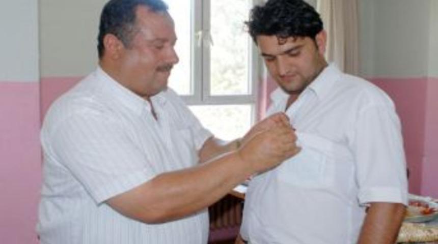 Besni&rsquo;de Sigarayı Bıraktılar, Altını Kaptılar