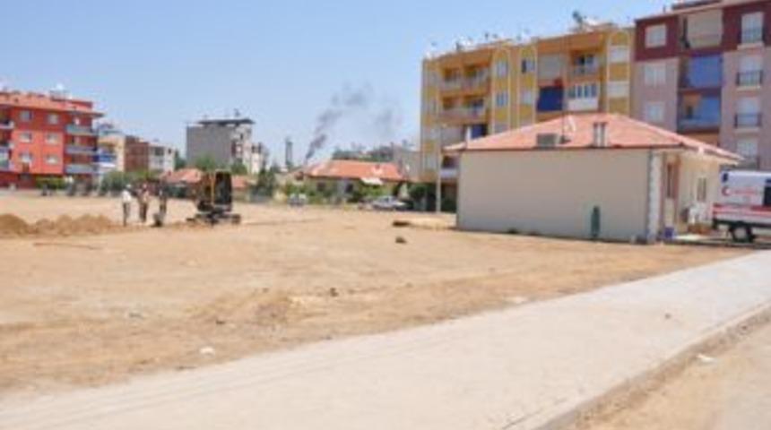 Salihli Park Ve Bah&ccedil;eler M&uuml;d&uuml;rl&uuml;ğ&uuml; &Ccedil;alışmalarını S&uuml;rd&uuml;r&uuml;yor