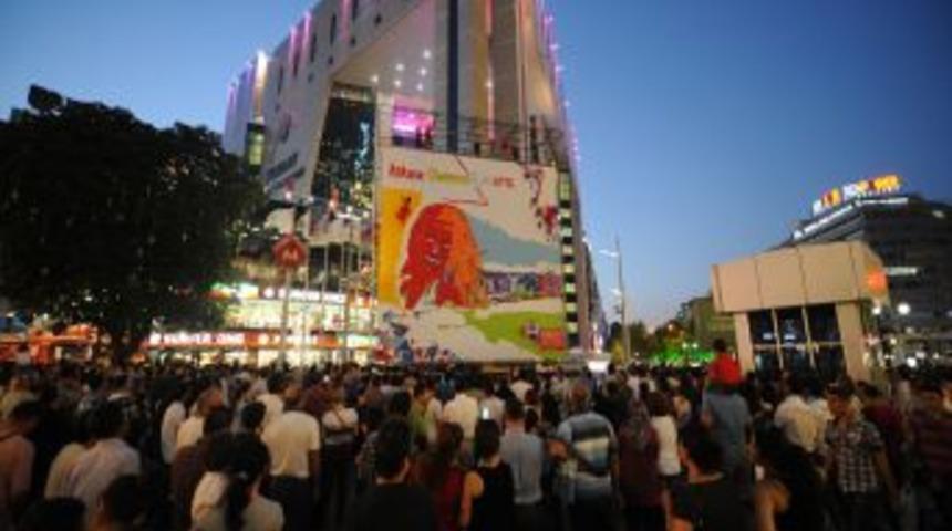 Kızılay'da Duvar Boyama G&ouml;sterisi Tamamlandı